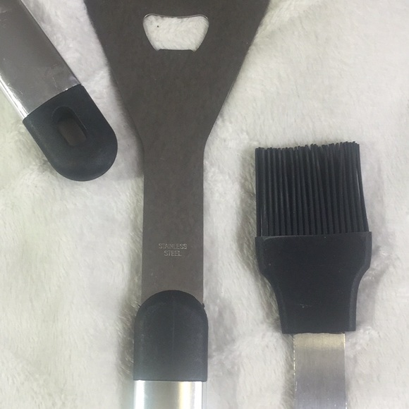 🆕 4 Pc Stainless Steel Grill Tool Set - Picture 4 of 5